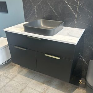 Timberline Taylor Wall Hung Vanity 900mm with SilkSurface Top and Black Basin – Ex Display